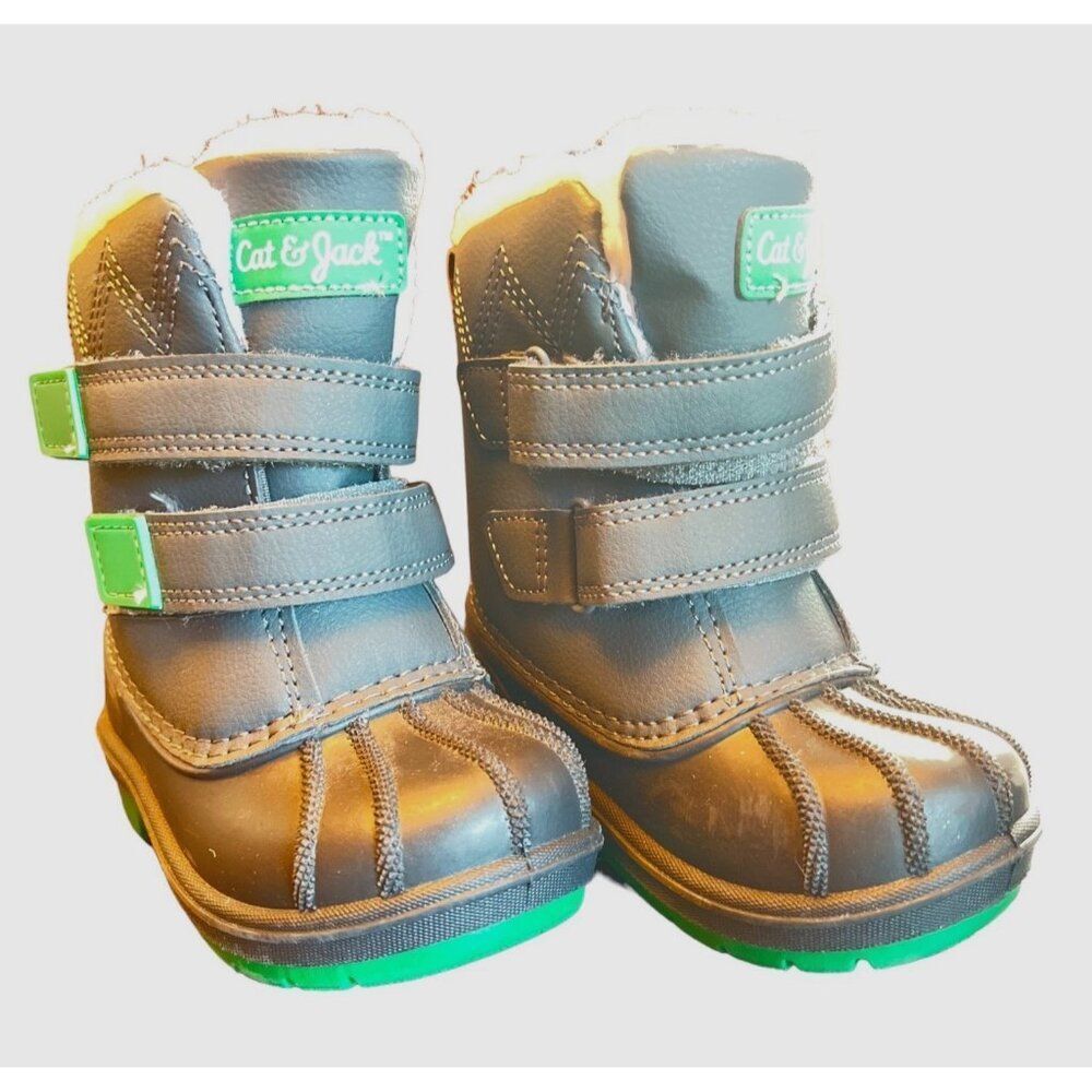 Cat & Jack Kids' Winter Boots Size 6‎ Black & Green Synthetic Upper Hook & Loop